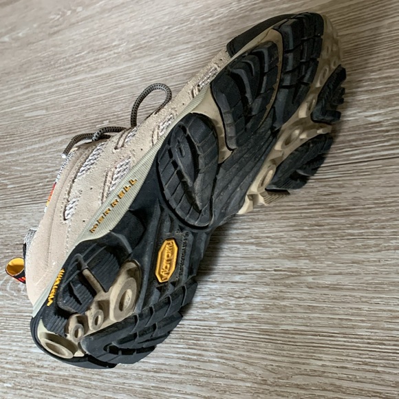 MERRELL Continnum low profile Hiking Shoes - Picture 13 of 13